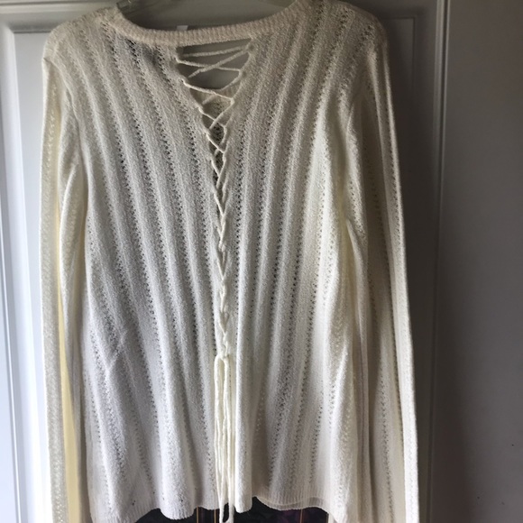 Cream color loose stitch lightweight sweater - Picture 5 of 7